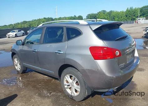 2015 Nissan Rogue Select S z USA, uszkodzony, nr VIN JN8AS5MV2FW260783